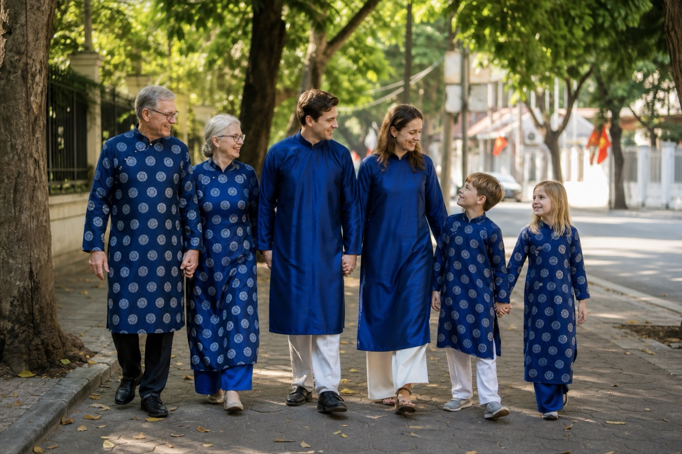 Family photoshoot in ao dai